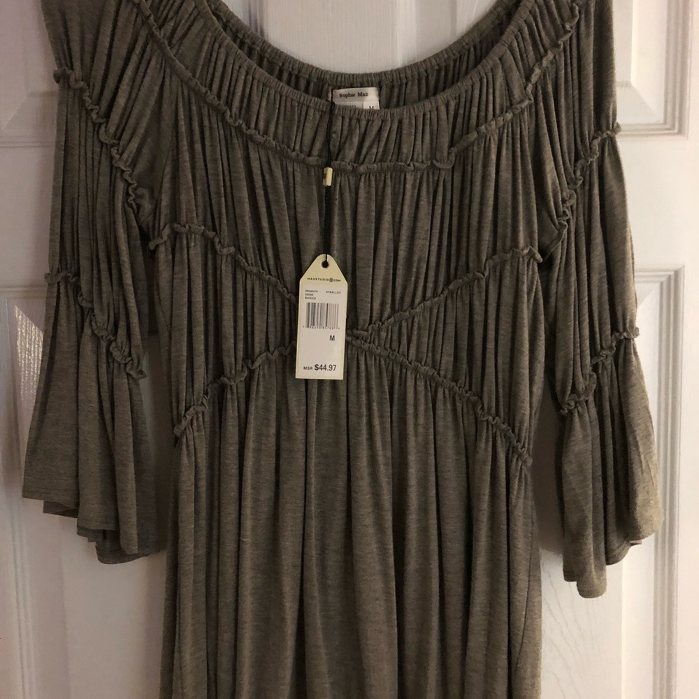 Beautiful top NWT